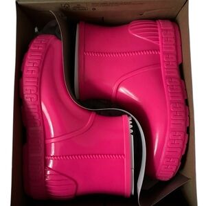 UGGS W-7 Big kid 4 UGG Drizlita Boot Taffy Pink